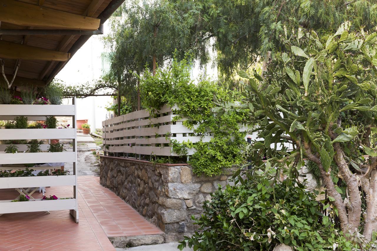 Hotel Corallo Pomonte Exterior photo